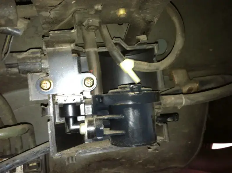 When the CVT step motor malfunctions, the code P1778 Nissan may be triggered.