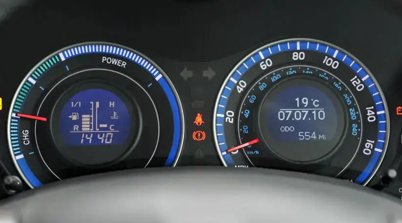 Slow acceleration is one of the symptoms you may experience if the P1605 Ford appears.