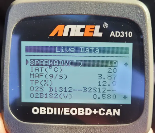 Ancel AD310 Honda OBD2 scanner allows you read live data.